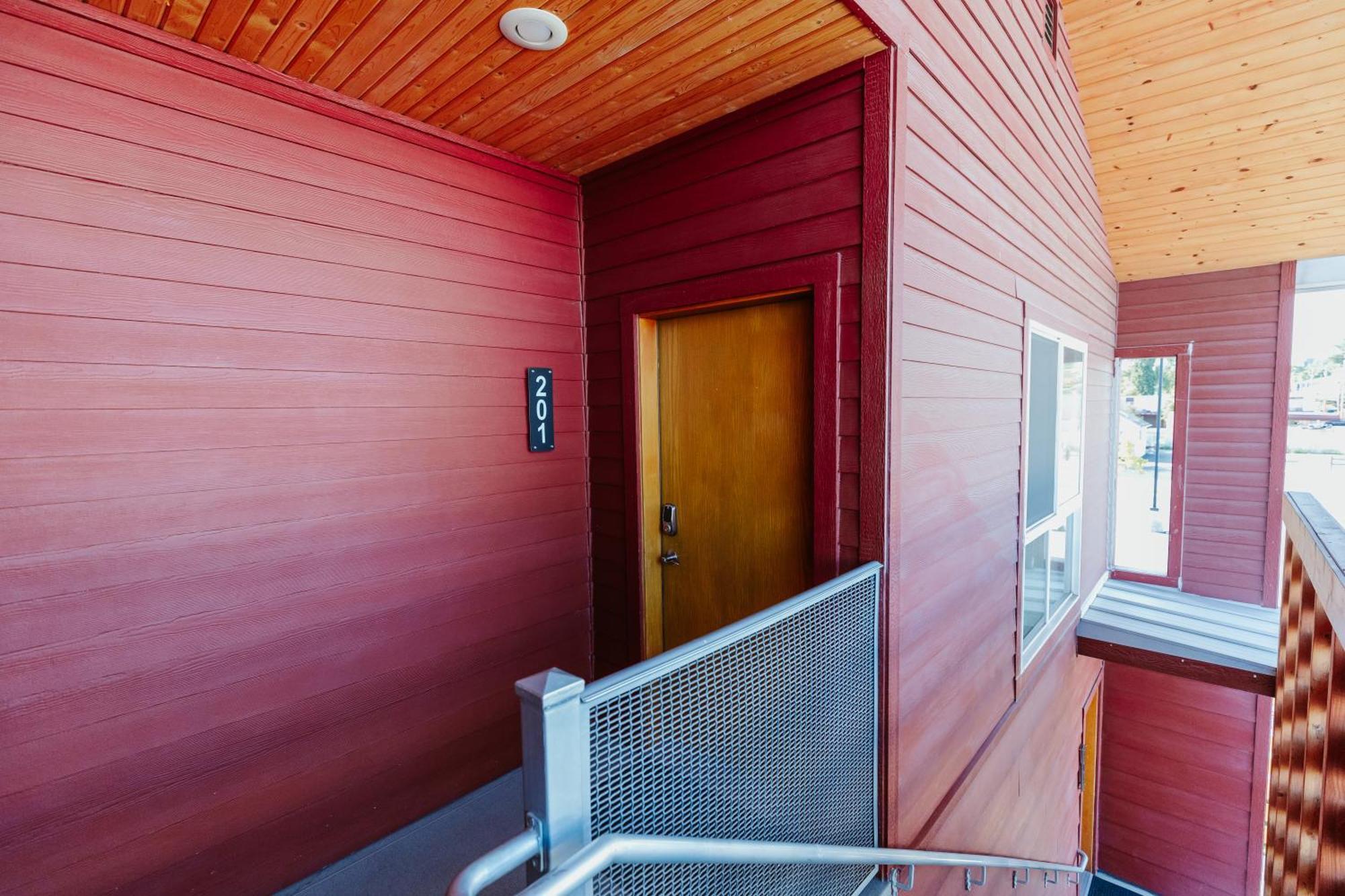 Mt Merritt At Switchback Suites Kalispell Exterior photo